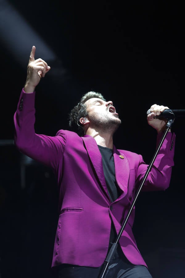 El exlíder de El Canto del Loco recala en el Gijón Life con su gira 'Grandes éxitos y pequeños desastres'