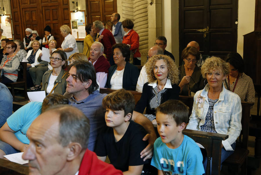 Rafael Felgueroso, vecino de Somió, abogado de profesión, exconcejal de Seguridad Ciudadana y portavoz del Ayuntamiento en la pasada legislatura de Carmen Moriyón, fue el encargado de dar el pregón que dio inicio a las fiestas del Carmen de Somió.