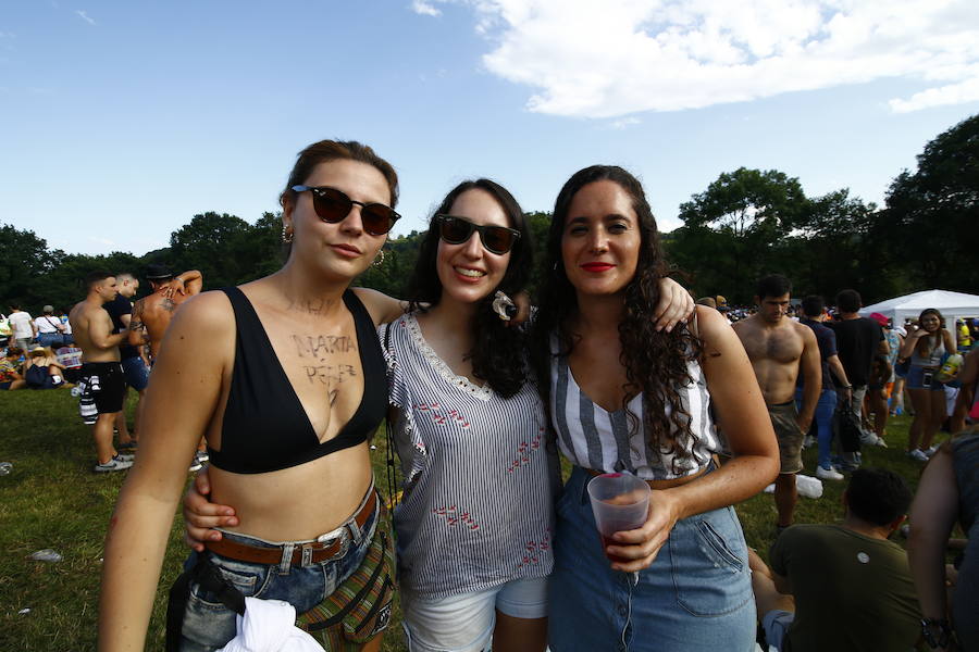 Los romeros disfrutan en Pola de Siero de una veraniega jornada de fiesta