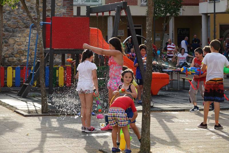 Charangas por las calles de la villa y actividades infantiles cerraron los festejos a días de intensa celebración.