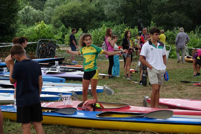 Rubén García y Daniel Fernández fueron los primeros en cruzar la meta en el descenso dirigido a niños