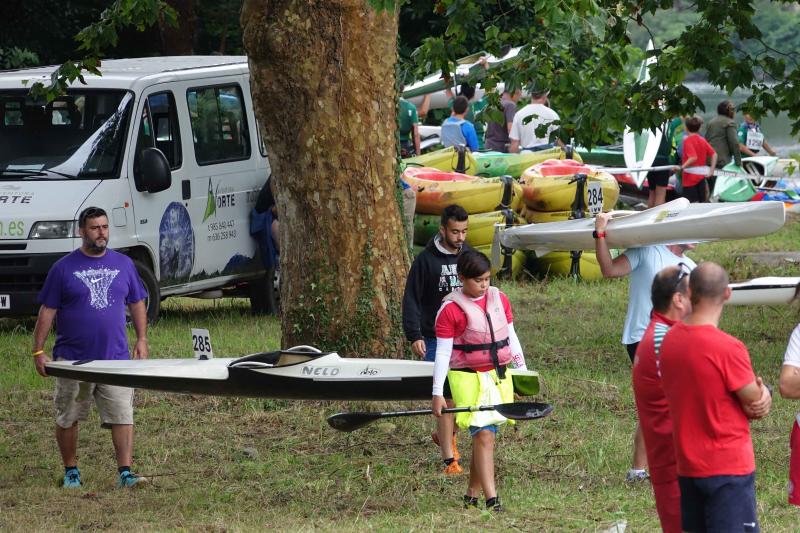 Rubén García y Daniel Fernández fueron los primeros en cruzar la meta en el descenso dirigido a niños