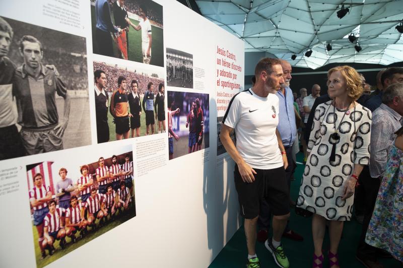 Presentación de expositores y últimos retoques. La jornada previa a la inauguración de la 62 Feria Internacional de Muestras de Gijón es frenética en el recinto ferial Luis Adaro. No obstante, varias entidades han hecho un alto para presentar sus expositores. Es el caso de los ayuntamientos de Gijón y Oviedo, Liberbank o EdP. 