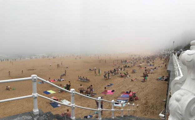 La playa de San Lorenzo esta mañana.