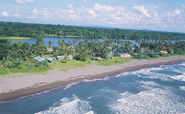 Vista aérea de Imagen del Parque Nacional de Tortuguero, en Costa Rica.