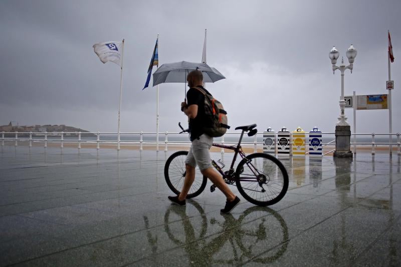 Solo dos días después de dejar atrás la ola de calor, Asturias está en aviso amarillo por fuertes lluvias que afectarán, sobre todo, al litoral y área suroccidental.