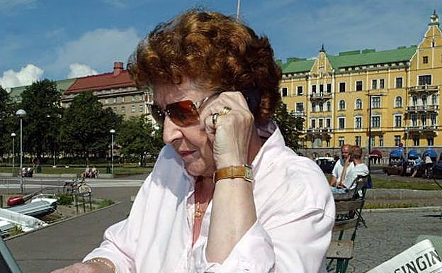 La original agenda telefónica dedicada a una abuela que no sabe leer