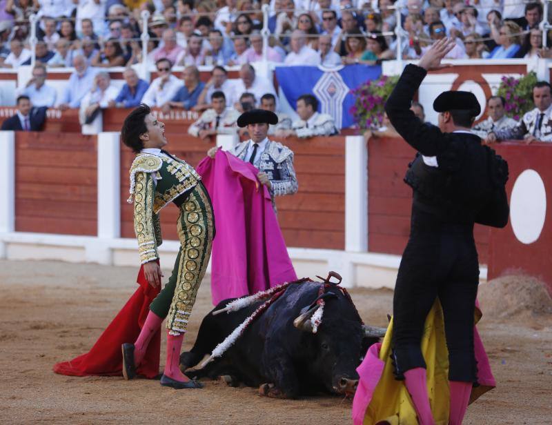 Juan José Padilla, Morante de la Puebla y Roca Rey torean en el Bibio.