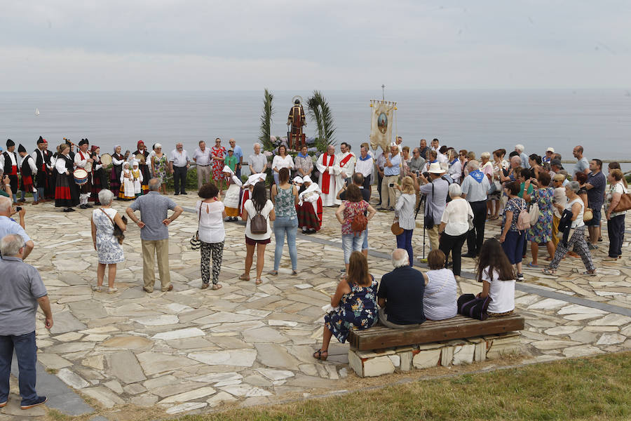 Un año más, y como manda la tradición, los vecinos de La Providencia honraron a su patrón con una particular procesión por mar y tierra