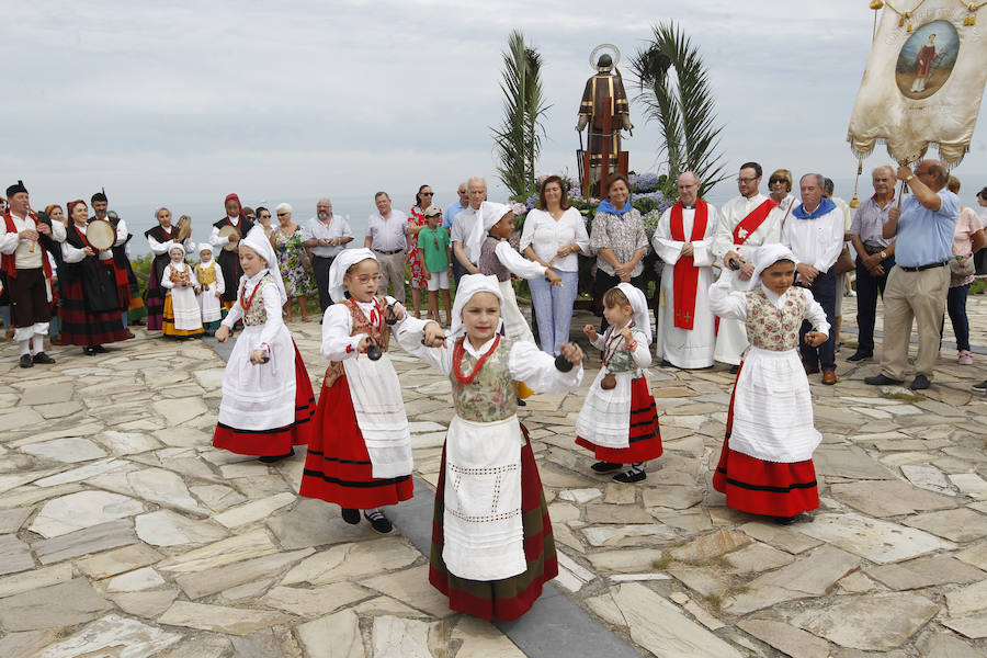 Un año más, y como manda la tradición, los vecinos de La Providencia honraron a su patrón con una particular procesión por mar y tierra