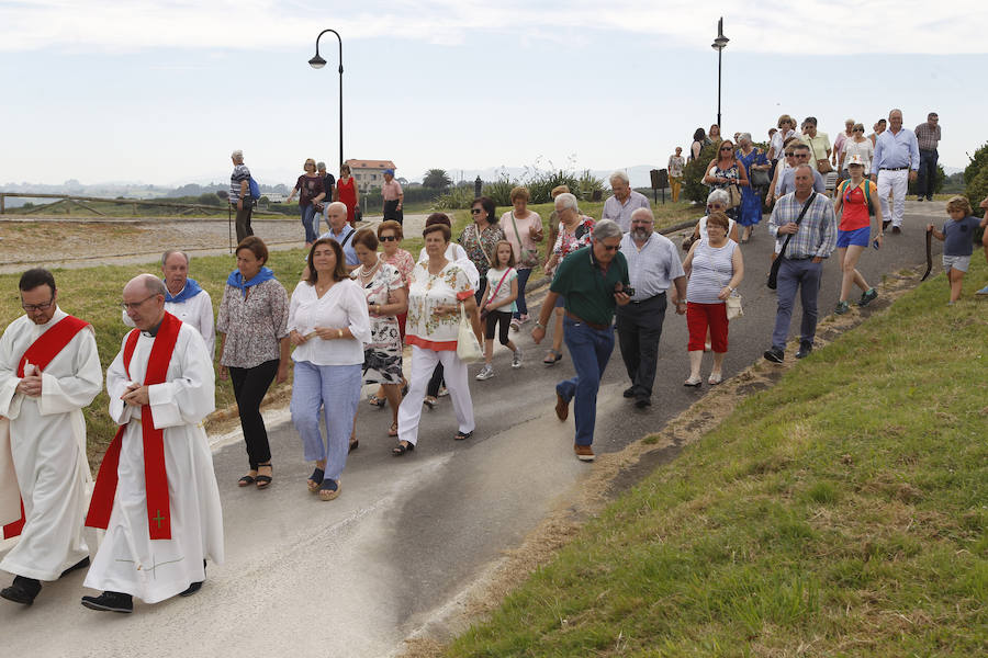 Un año más, y como manda la tradición, los vecinos de La Providencia honraron a su patrón con una particular procesión por mar y tierra