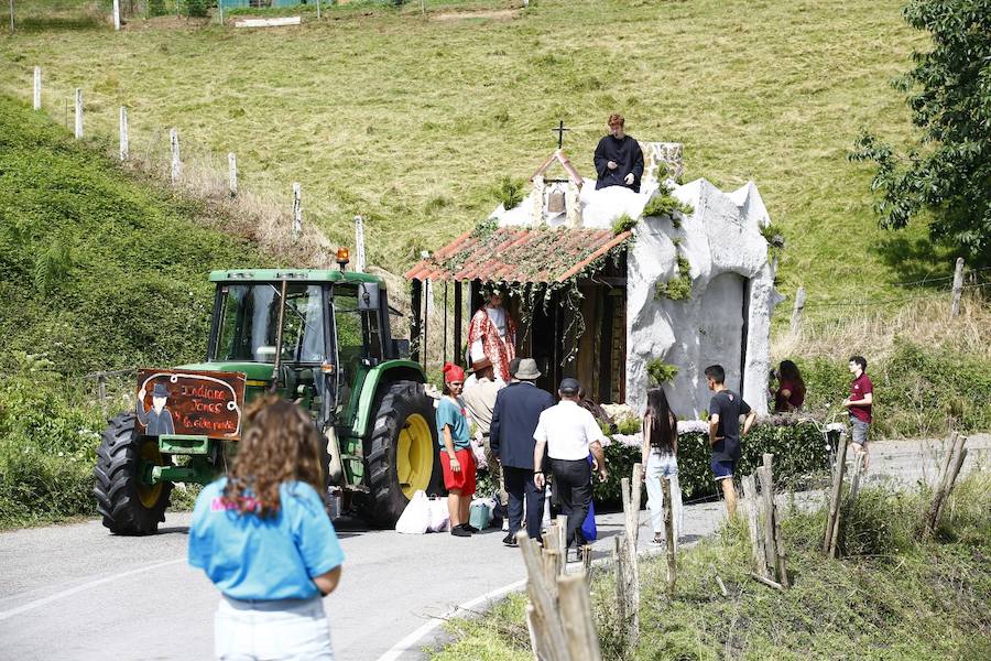 Ocho peñas participan en el LVII Concurso Provincial de Carrozas San Félix, evento declarado de Interés Turístico Regional. 