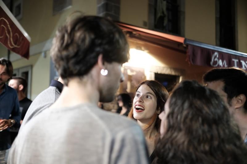 Miles de gijoneses y visitantes disfrutaron de una noche de fiesta con el gran espectáculo de los Fuegos como protagonista