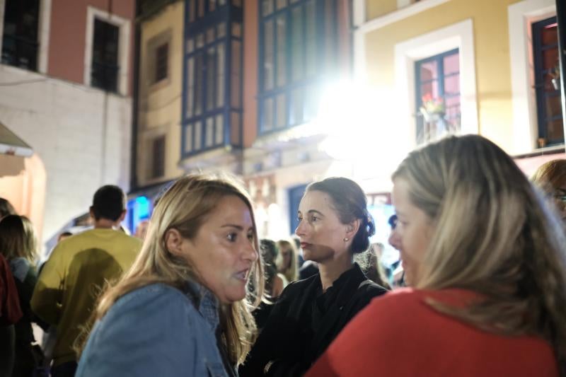 Miles de gijoneses y visitantes disfrutaron de una noche de fiesta con el gran espectáculo de los Fuegos como protagonista