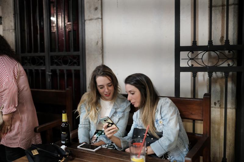 Miles de gijoneses y visitantes disfrutaron de una noche de fiesta con el gran espectáculo de los Fuegos como protagonista