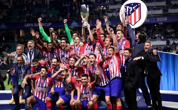 Jugadores de Atleti celebrando el título