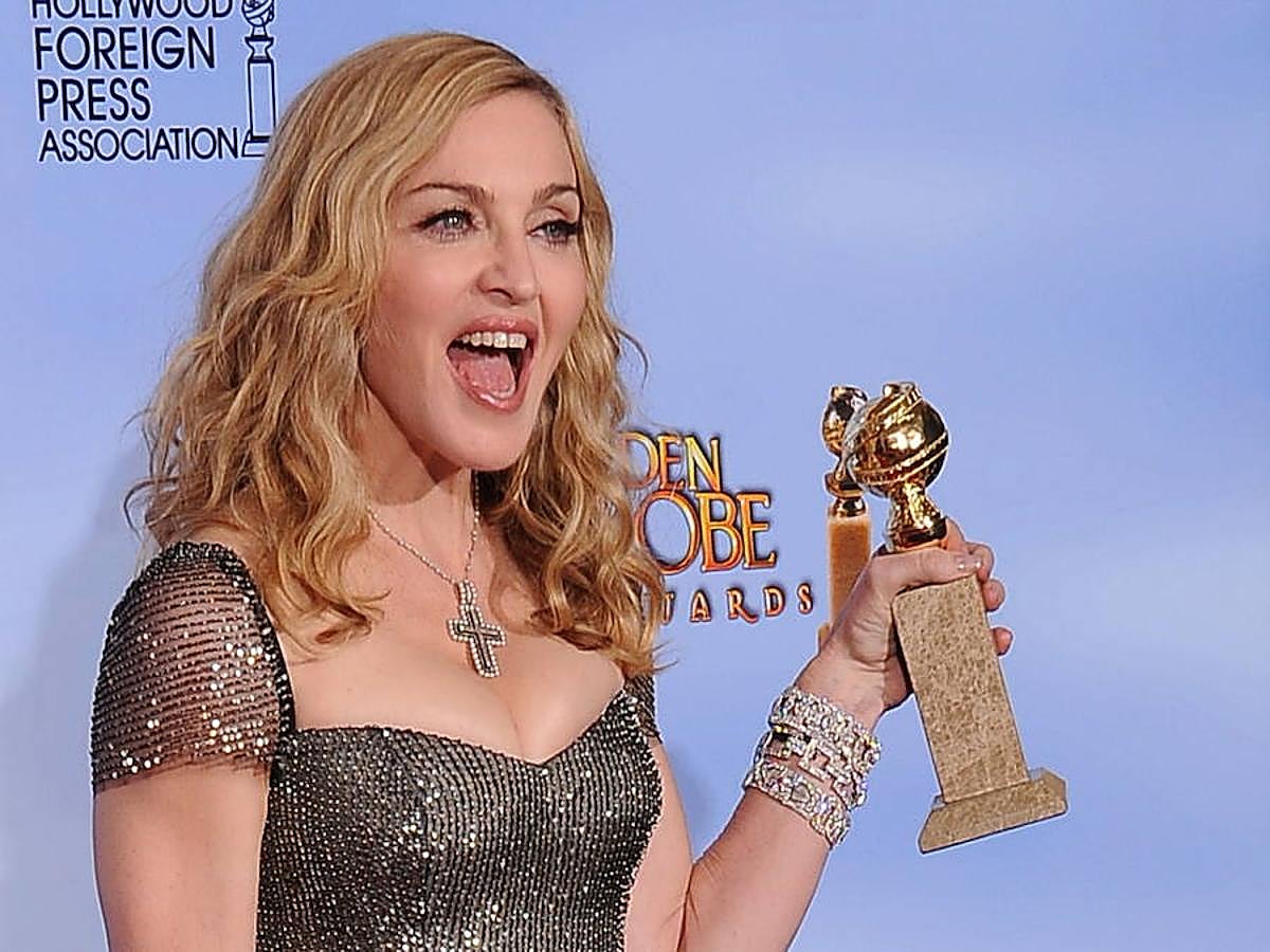 Madonna cumple 60 años sigue siendo un icono de la música y de mucho más. Ha sido su particular estilo de vida y su personalidad lo que le han llevado al éxito. Destaca por ser una mujer que entra en conflicto con las cuestiones sociales que están más de actualidad.