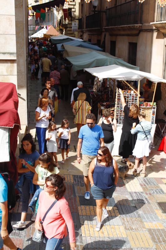 El mercado medieval abre hasta el día de San Agustín con más de un centenar de puestos de artesanía y gastronomía, juegos infantiles y actividades de animación de calle.