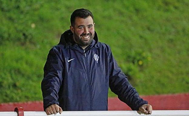 «Pese a la falta de experiencia de algunas jugadoras, por su juventud, se muestran vivas para el derbi»