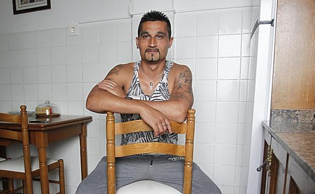 «Alguien tiene que pagar por lo que pasó, darme por muerto no es normal»