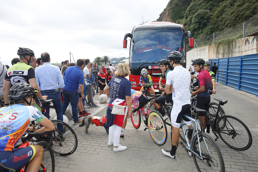 La Vuelta entra en Asturias en su XIII etapa La prueba ha transcurrido desde Candás hasta La Camperona