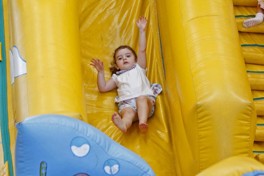 El club se llenó de múltiples juegos para los más pequeños.