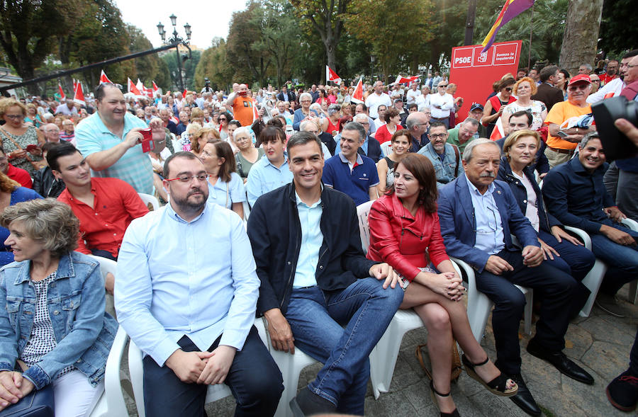 El presidente del Gobierno anuncia en el Principado un plan de choque contra el desempleo juvenil.