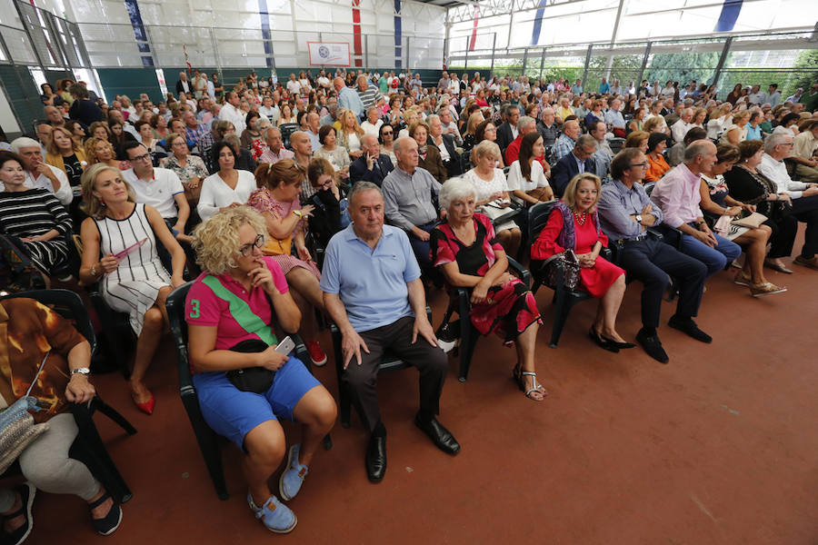 Los premiados pusieron el acento en el «ambiente alegre y familiar que caracterizaba a la entidad durante los primeros años.