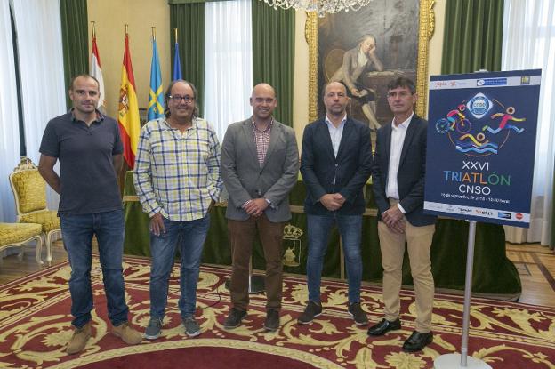 César González, Mario Suárez, Jesús Martínez, Secundino González y José Antonio Viesca. 