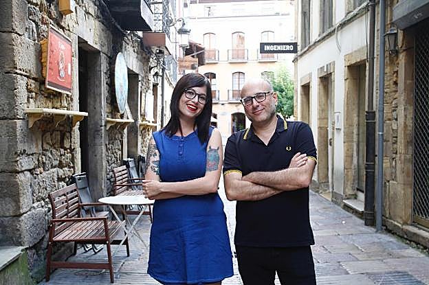 Mamen Moreu y Javier Rodríguez, ayer, en las Jornadas del Cómic de Avilés. 