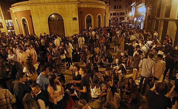 Botellón durante las fiestas de San Mateo.