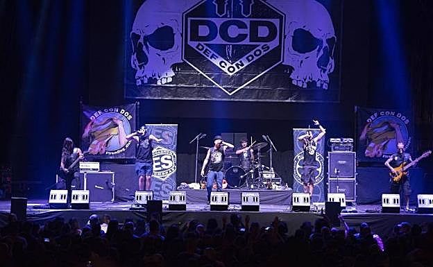 Def con Dos repasó su último trabajo #Trendig_distopic'.