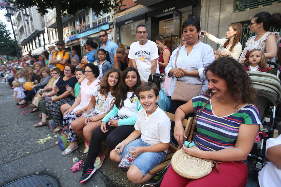 Fotos: ¿Estuviste en el desfile del Día de América en Asturias 2018? ¡Búscate!