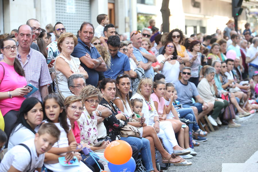 Fotos: ¿Estuviste en el desfile del Día de América en Asturias 2018? ¡Búscate!