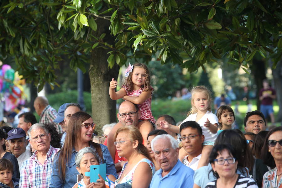 Fotos: ¿Estuviste en el desfile del Día de América en Asturias 2018? ¡Búscate!