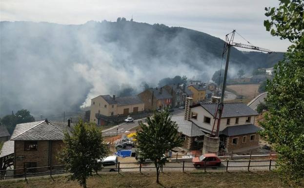 El incendio de Santa Eulalia se declaró en una zona de pastos. 