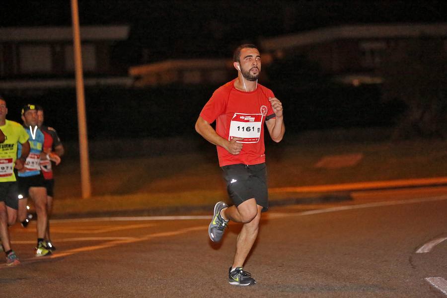 Fotos: ¿Estuviste en la EdP Carrera Nocturna Gijón 10 k? ¡Búscate!