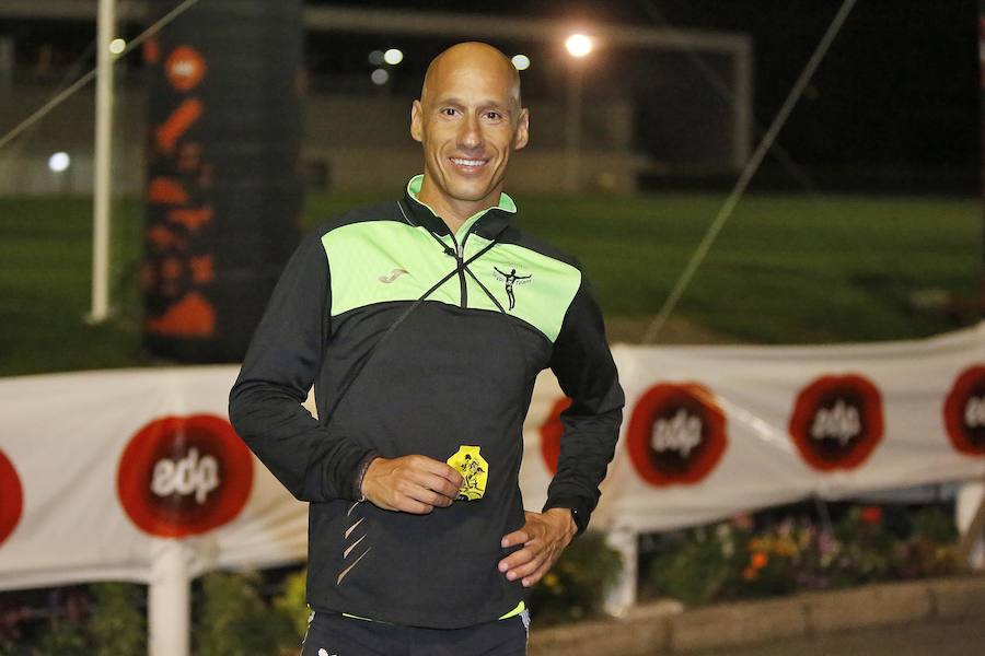 Fotos: ¿Estuviste en la EdP Carrera Nocturna Gijón 10 k? ¡Búscate!