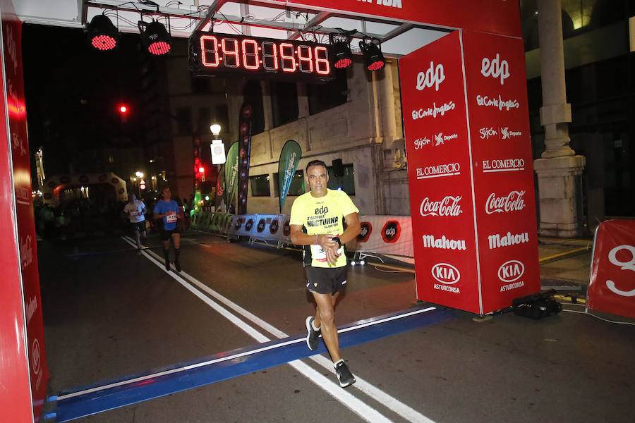 Fotos: ¿Estuviste en la EdP Carrera Nocturna Gijón 10 k? ¡Búscate!