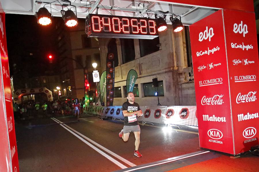 Fotos: ¿Estuviste en la EdP Carrera Nocturna Gijón 10 k? ¡Búscate!