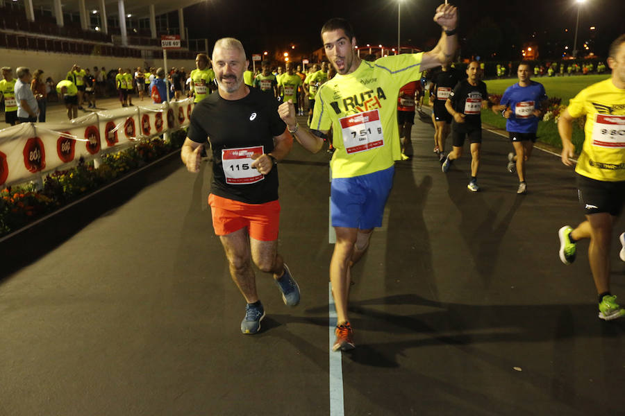 Fotos: ¿Estuviste en la EdP Carrera Nocturna Gijón 10 k? ¡Búscate! (2)