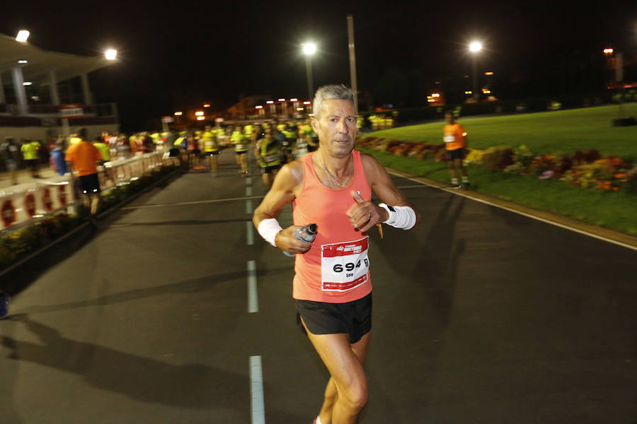 Fotos: ¿Estuviste en la EdP Carrera Nocturna Gijón 10 k? ¡Búscate! (2)