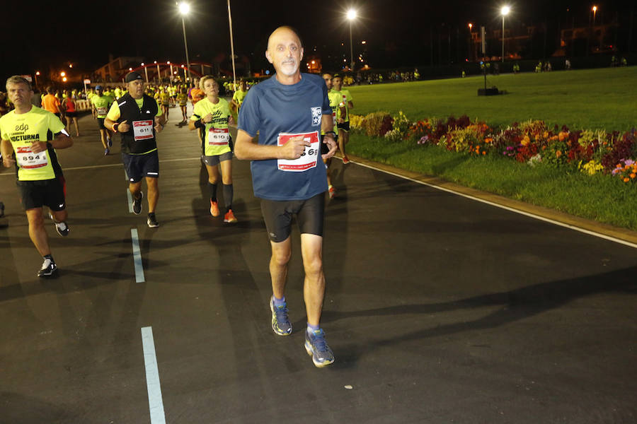 Fotos: ¿Estuviste en la EdP Carrera Nocturna Gijón 10 k? ¡Búscate! (2)