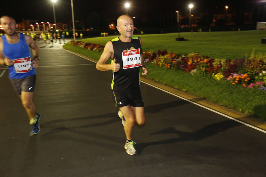 Fotos: ¿Estuviste en la EdP Carrera Nocturna Gijón 10 k? ¡Búscate! (2)