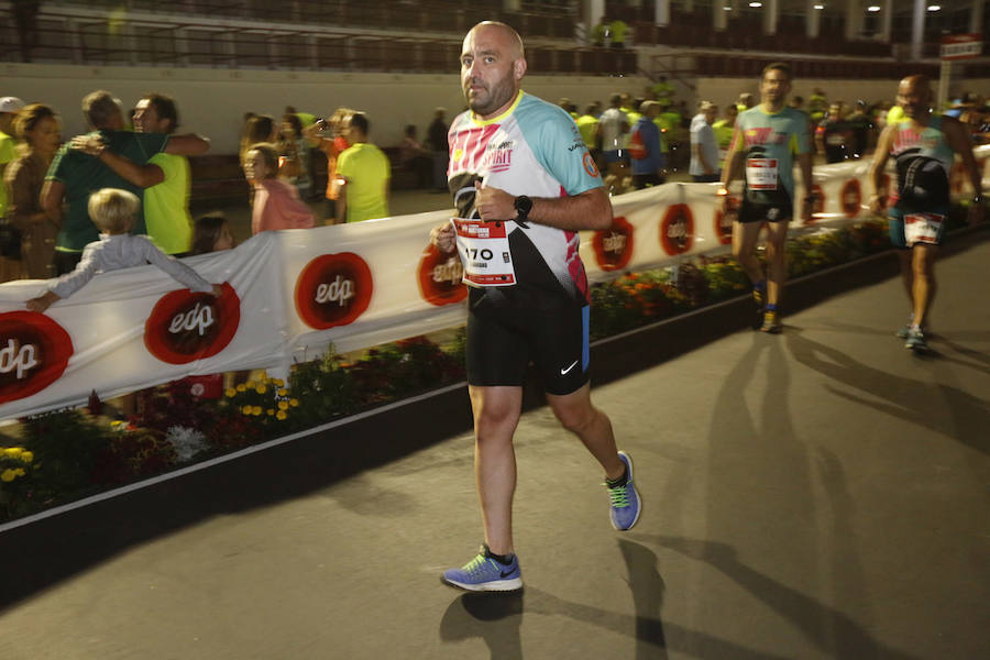 Fotos: ¿Estuviste en la EdP Carrera Nocturna Gijón 10 k? ¡Búscate! (2)
