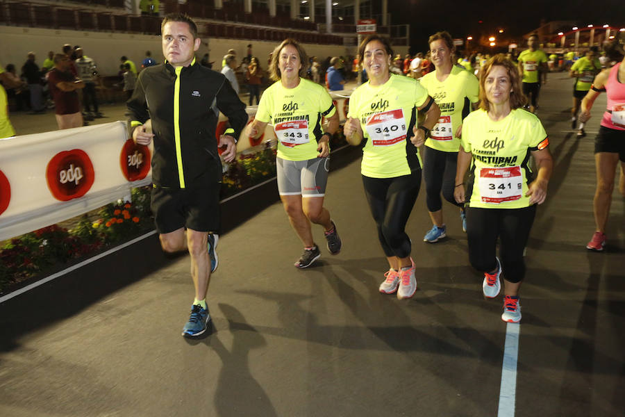 Fotos: ¿Estuviste en la EdP Carrera Nocturna Gijón 10 k? ¡Búscate! (2)