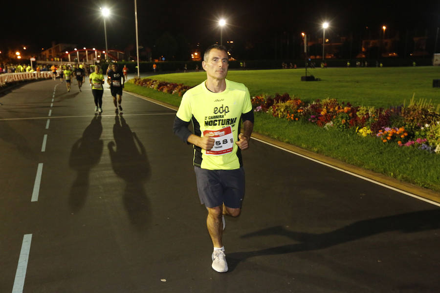 Fotos: ¿Estuviste en la EdP Carrera Nocturna Gijón 10 k? ¡Búscate! (2)