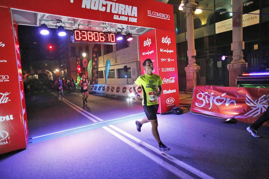  Carrera Nocturna Gijón 10K  Moha Bakkali y Esther Álvarez se impusieron en la prueba. 