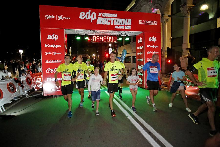  Carrera Nocturna Gijón 10K  Moha Bakkali y Esther Álvarez se impusieron en la prueba. 