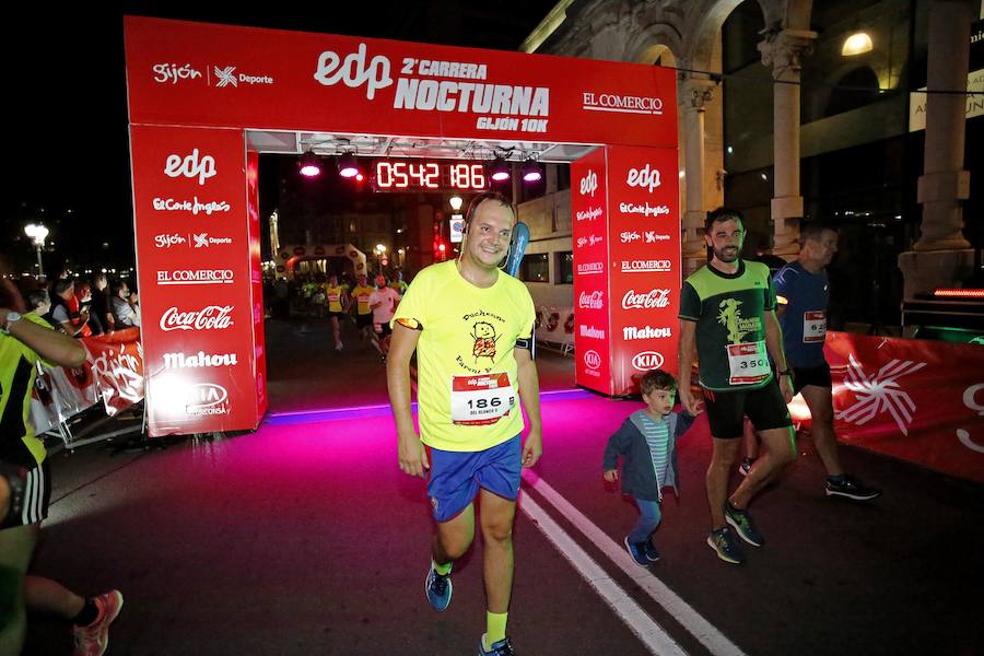  Carrera Nocturna Gijón 10K  Moha Bakkali y Esther Álvarez se impusieron en la prueba. 